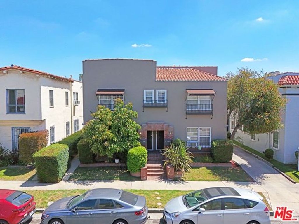 636 N Spaulding Avenue, Los Angeles, CA 90036