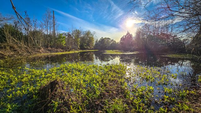 24995 Howser Drive, New Caney, TX 77357