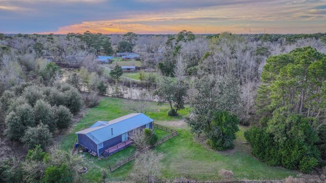 24995 Howser Drive, New Caney, TX 77357