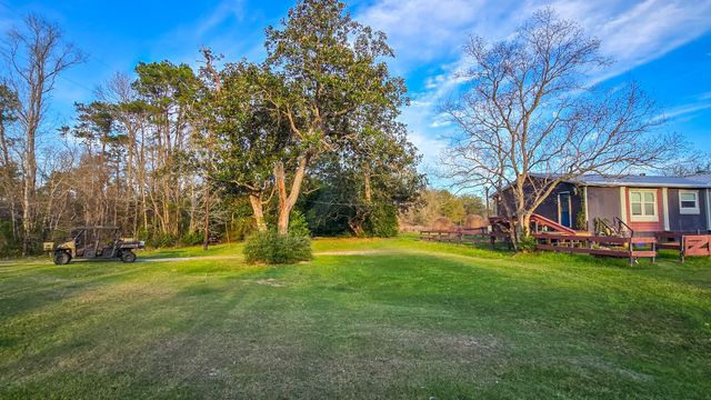 24995 Howser Drive, New Caney, TX 77357