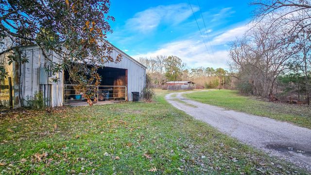 24995 Howser Drive, New Caney, TX 77357