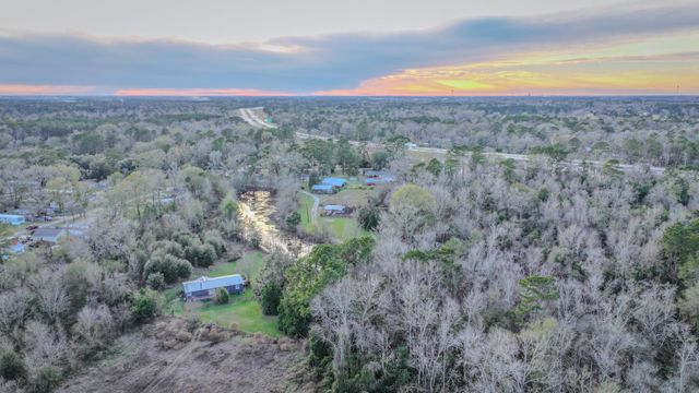 24995 Howser Drive, New Caney, TX 77357