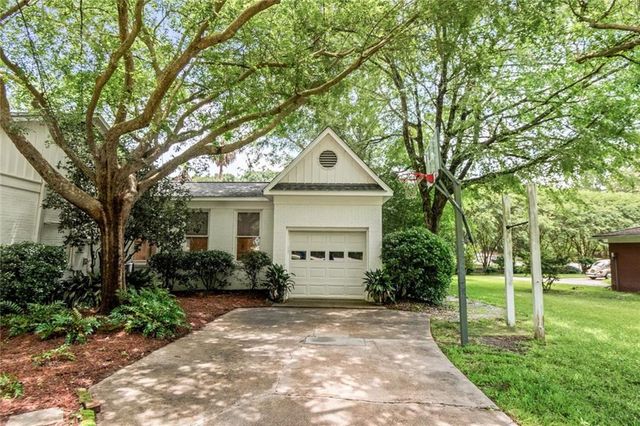 2457 N Mount Island Drive, Mobile, AL 36606