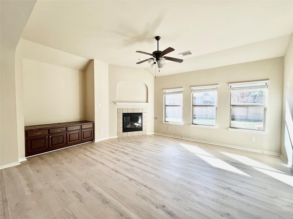 4334 Angelico LN, Round Rock, TX 78681