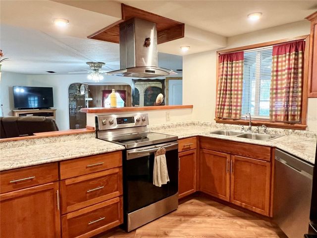 2 S BOBWHITE ROAD, Wildwood, FL 34785