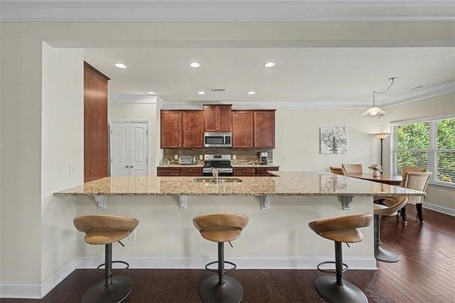 43 Stateley Oaks Drive SE, Cartersville, GA 30120
