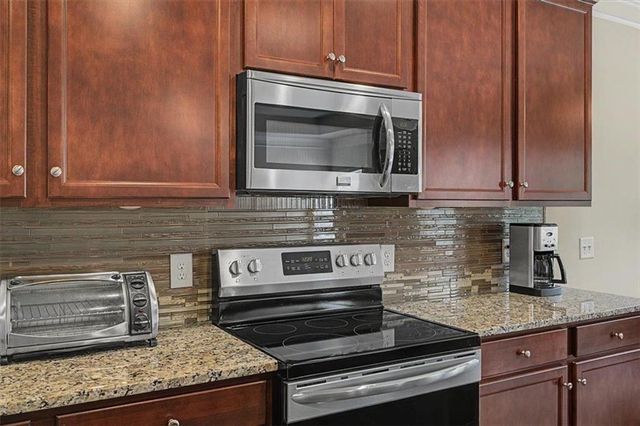 43 Stateley Oaks Drive SE, Cartersville, GA 30120