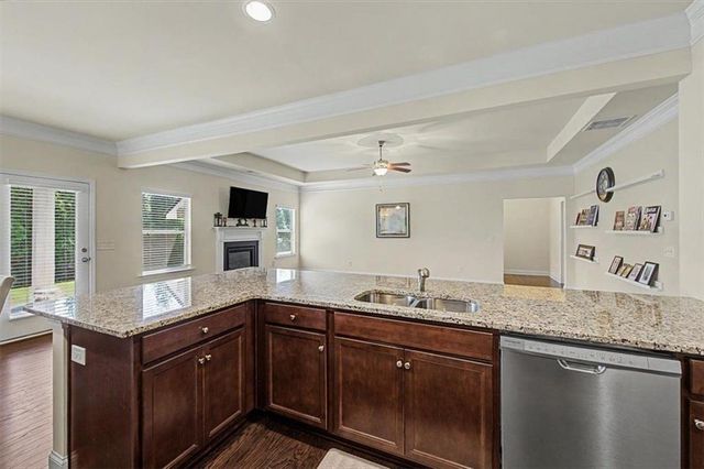 43 Stateley Oaks Drive SE, Cartersville, GA 30120