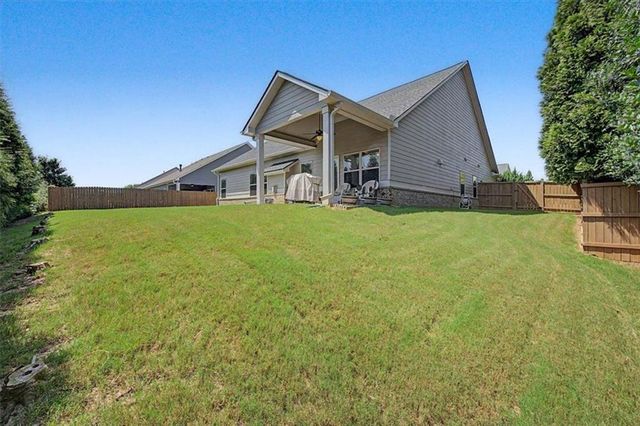 43 Stateley Oaks Drive SE, Cartersville, GA 30120