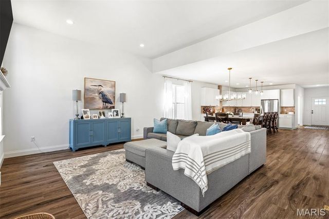 228 Randlin Drive, O'fallon, MO 63367