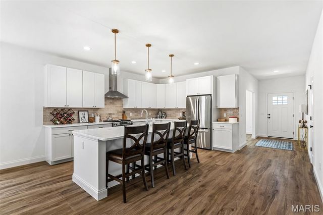 228 Randlin Drive, O'fallon, MO 63367