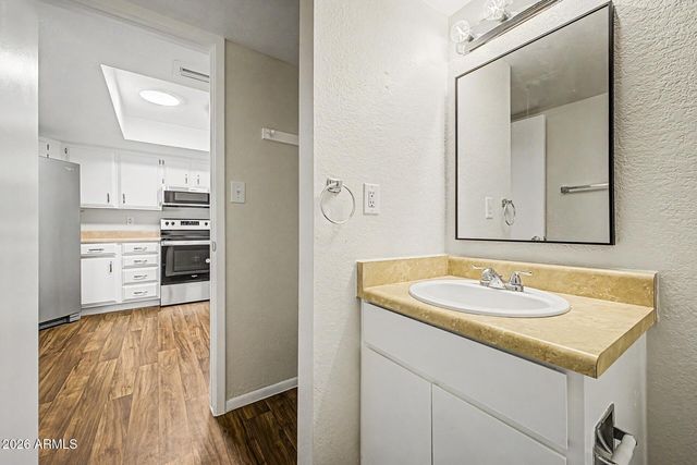 13833 N 41ST Lane, Phoenix, AZ 85053