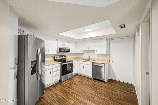 13833 N 41ST Lane, Phoenix, AZ 85053