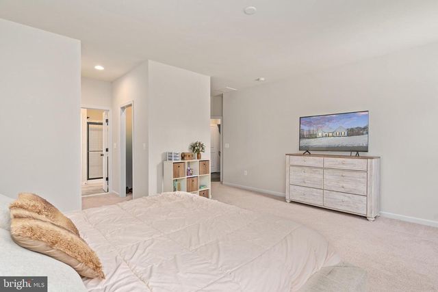 11725 ROBIN WOODS CIR, Spotsylvania, VA 22551