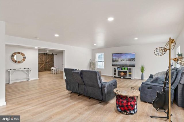 11725 ROBIN WOODS CIR, Spotsylvania, VA 22551