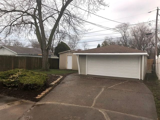 17331 COMMUNITY Street, Lansing, IL 60438