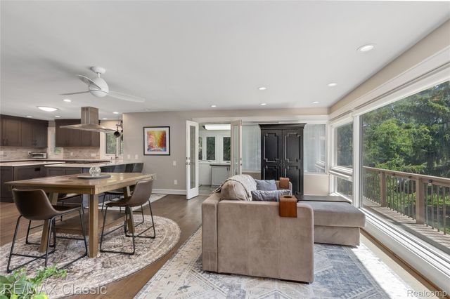 6600 Valley Spring Road, Bloomfield Charter Township, MI 48301