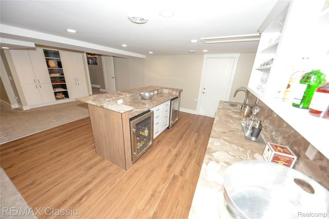 6600 Valley Spring Road, Bloomfield Charter Township, MI 48301