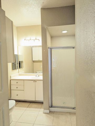 911 N ORANGE AVENUE 419, Orlando, FL 32801