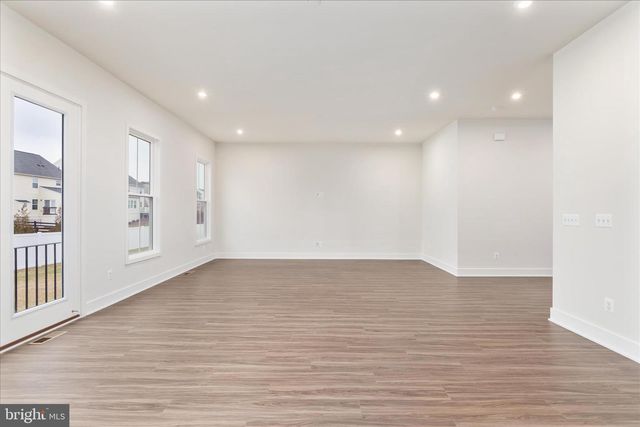 114 HEYFORD DR, Stephenson, VA 22656