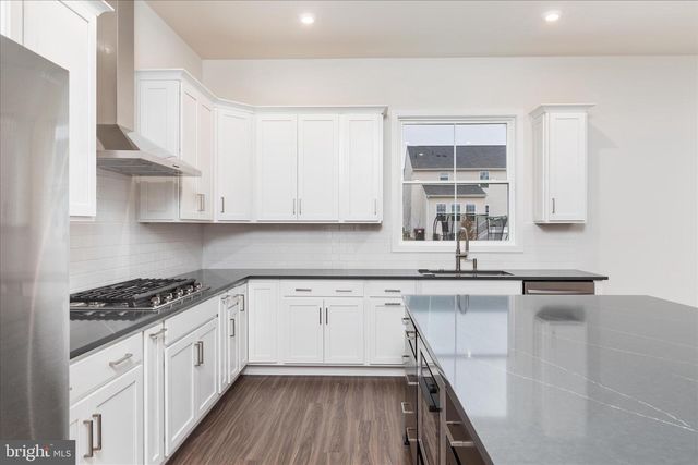 114 HEYFORD DR, Stephenson, VA 22656