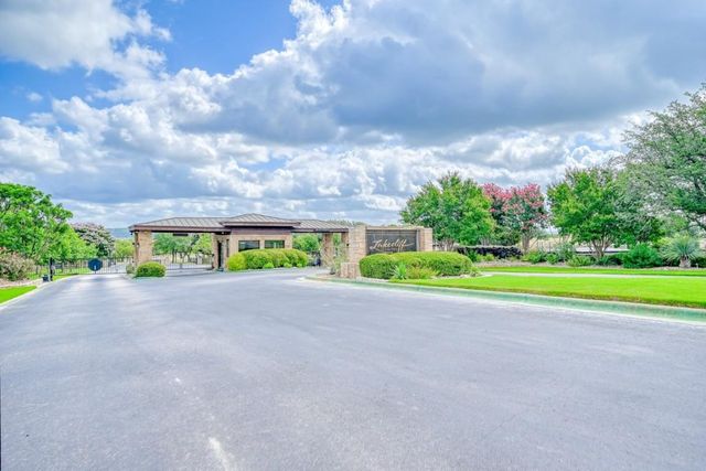 1416 Kahala Sunset DR, Spicewood, TX 78669
