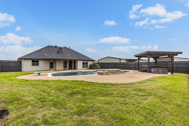 312 Corral Road, Godley, TX 76044