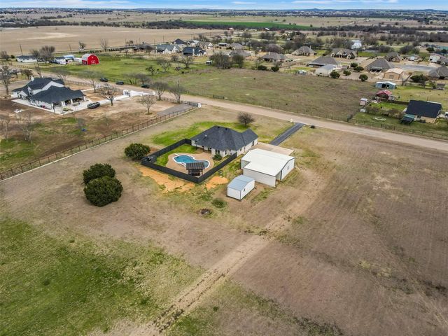 312 Corral Road, Godley, TX 76044