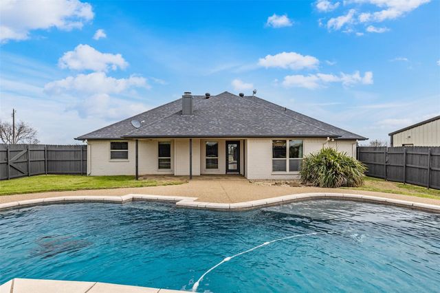 312 Corral Road, Godley, TX 76044