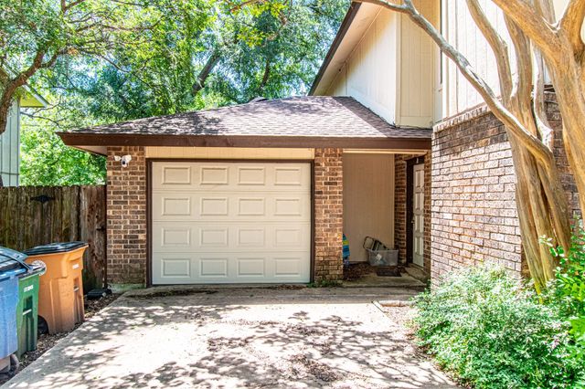 8517 Fathom CIR B, Austin, TX 78750