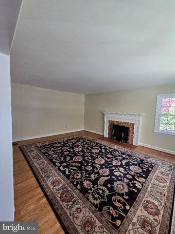 705 ASHFORD RD, Wilmington, DE 19803