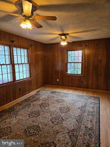 705 ASHFORD RD, Wilmington, DE 19803