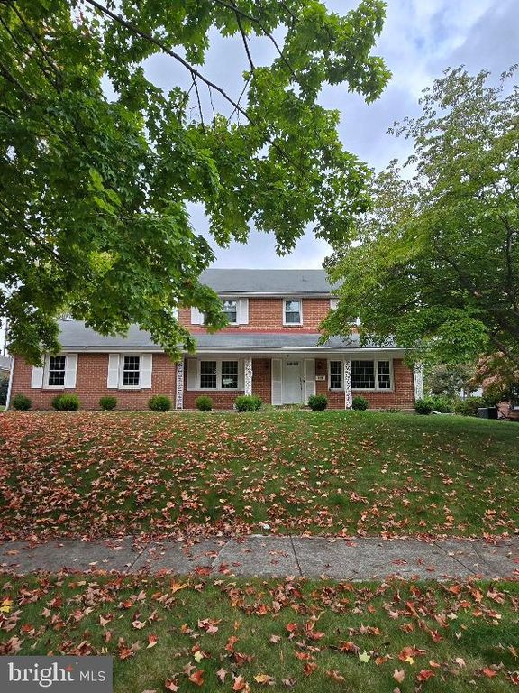 705 ASHFORD RD, Wilmington, DE 19803