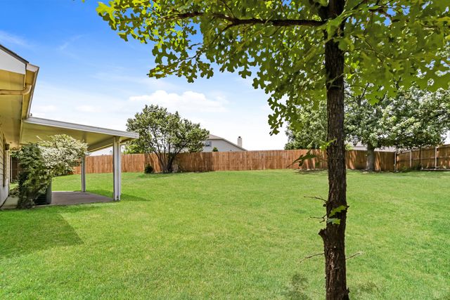 9233 Monument Court, Fort Worth, TX 76244