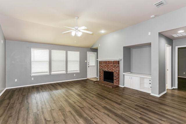 9233 Monument Court, Fort Worth, TX 76244