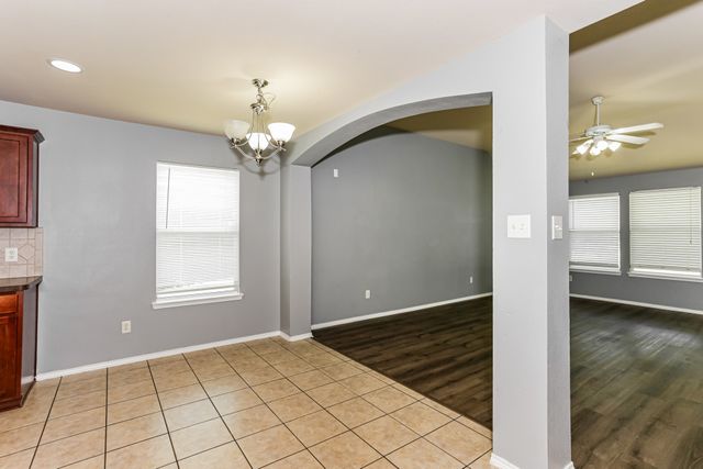 9233 Monument Court, Fort Worth, TX 76244