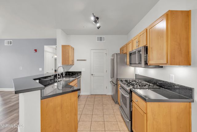 1450 Idlewild Drive UNIT 831, Reno, NV 89509