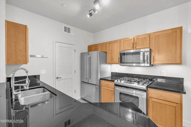 1450 Idlewild Drive UNIT 831, Reno, NV 89509