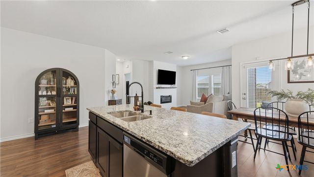 541 Blue Stem Road, New Braunfels, TX 78130