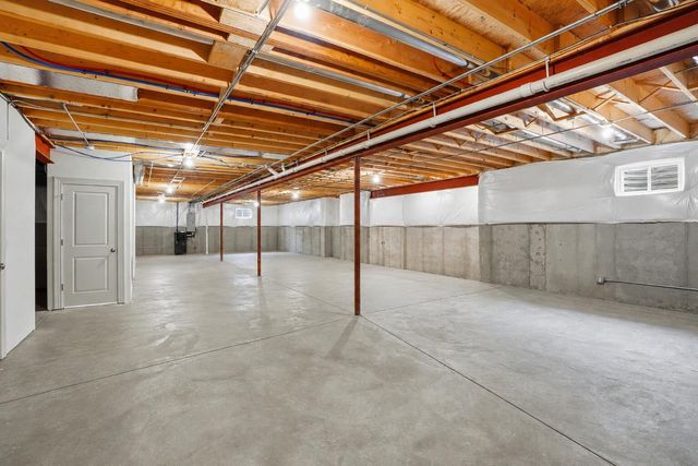 3802 Brigata, Valparaiso, IN 46385