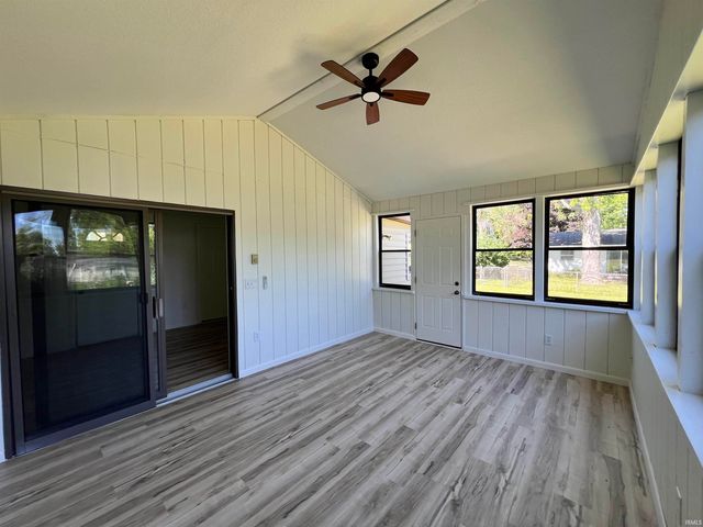 2521 Stanford Avenue, Fort Wayne, IN 46808