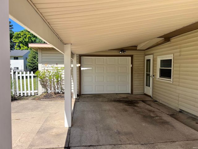 2521 Stanford Avenue, Fort Wayne, IN 46808