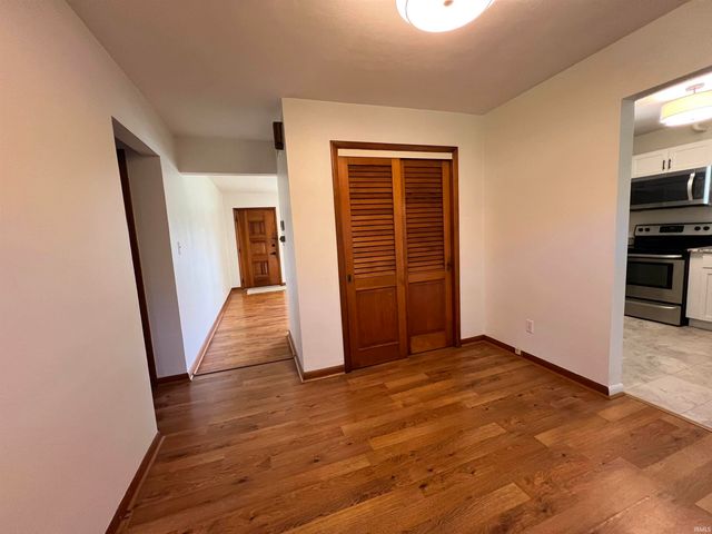 2521 Stanford Avenue, Fort Wayne, IN 46808
