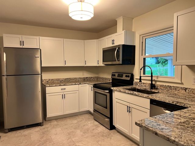 2521 Stanford Avenue, Fort Wayne, IN 46808