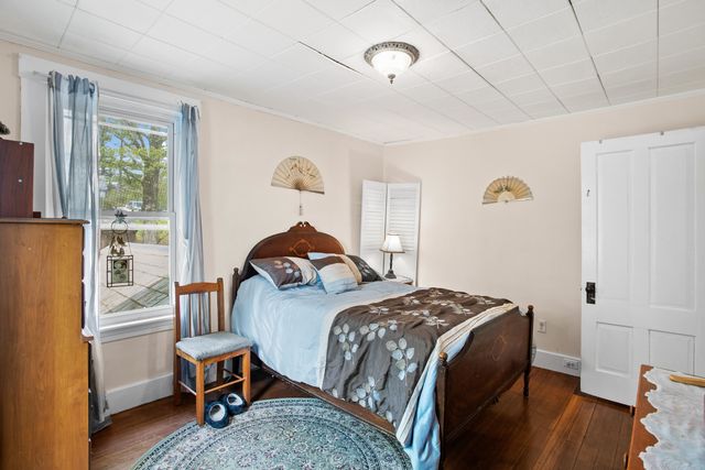 16 Bible Hill Road, Bennington, NH 03442