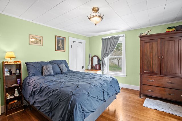 16 Bible Hill Road, Bennington, NH 03442