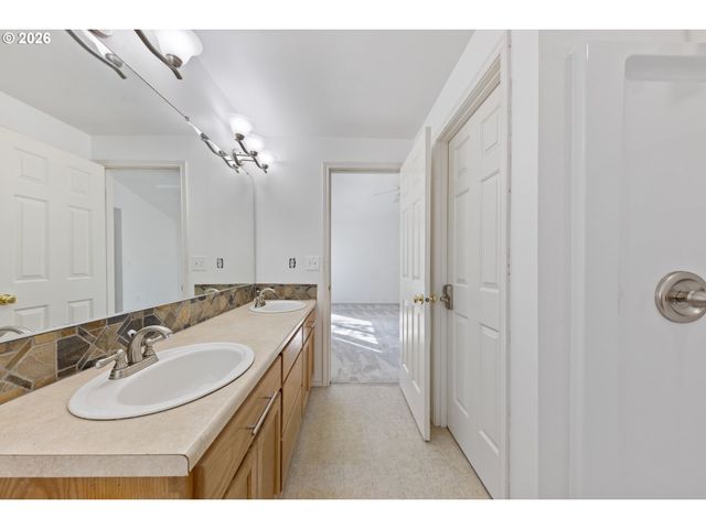 14850 Sw SMOCK St, Sherwood, OR 97140