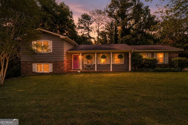 1179 Matthews Place, Macon, GA 31210