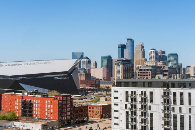 1240 S 2nd Street 1201, Minneapolis, MN 55415