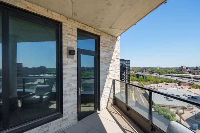 1240 S 2nd Street 1201, Minneapolis, MN 55415